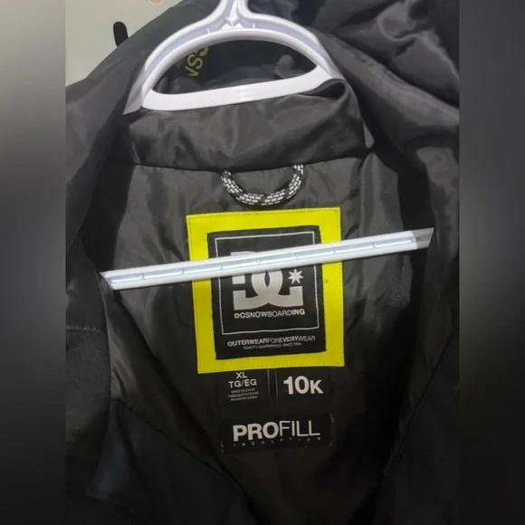 Winter jacket - Picture 2 of 3